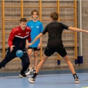 Trainen bij Handbalschool